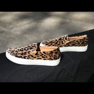 Steve Madden gills slip on platform sneaker